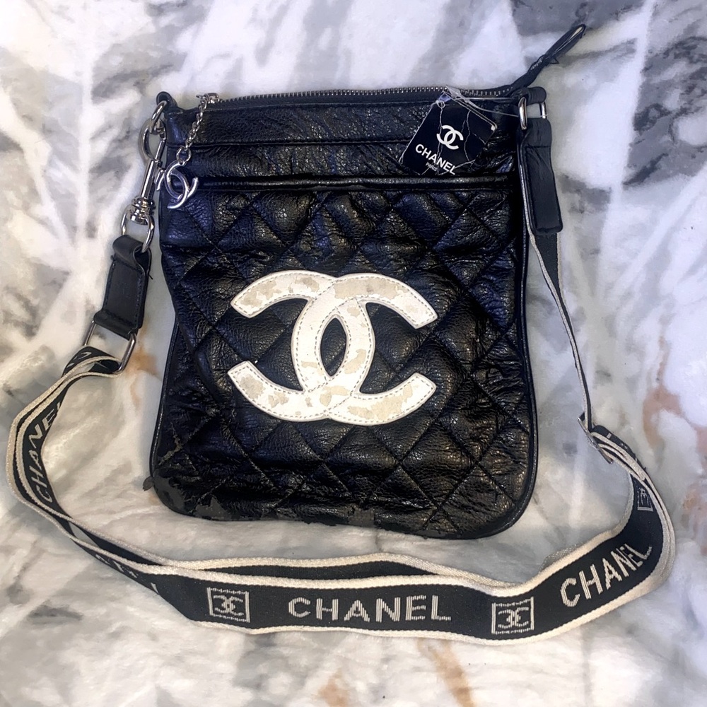 VINTAGE CC CROSSBODY BAG